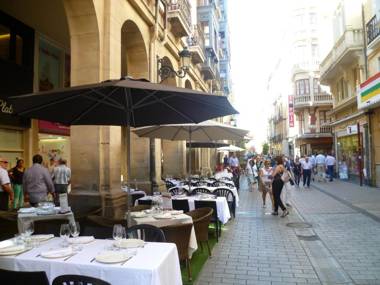 Logrocity Corazon de Logroño Parking privado gratis