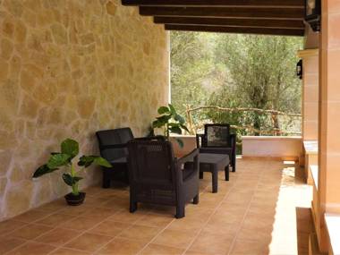 Cas rellotger country house