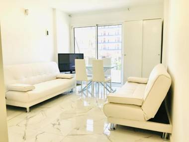 Modern and design studio near the beach with large swimming pools