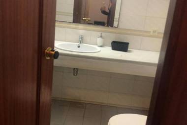 MOON Big apartment ideal 2 families. Central. Near the beach. Wifi free