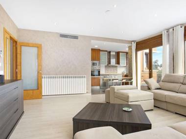 Luxurious Villa in Lloret de Mar with Pool