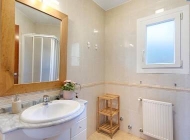 Casa Albera - with pool and fantastic views