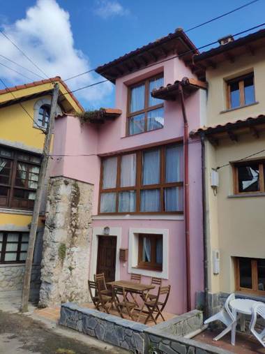 Andolina casa en Poo de Llanes