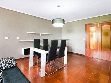 Hillview Holiday Home in Laguardia with Terrace