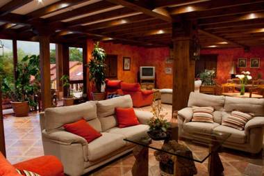 Hotel Rural La Lluriga