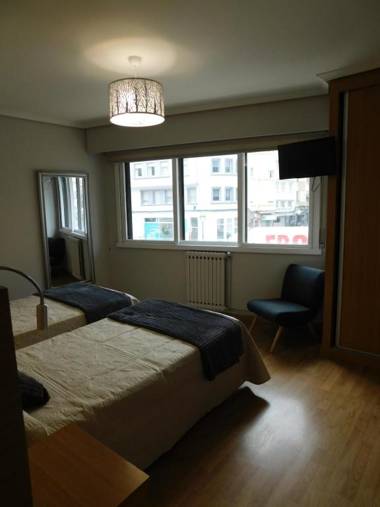 Hostal Crisol X Liste Station