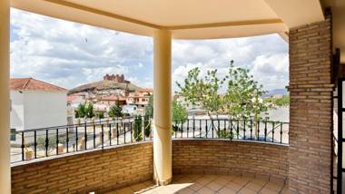 LABELLA Hostal Restaurante