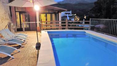 5 bedrooms villa with private pool enclosed garden and wifi at Jerte