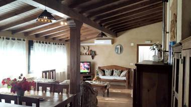5 bedrooms villa with private pool enclosed garden and wifi at Jerte