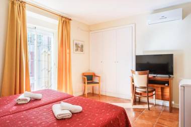 Hotel Carlos V Jerez by Vivere Stays