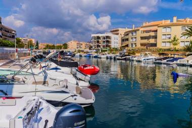 Oasis Club II Triplex Apartment