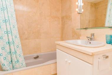 Oasis Club II Triplex Apartment