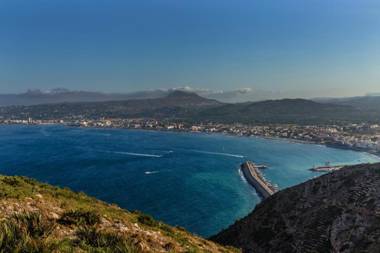 Oasis Club II Triplex Apartment