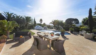 Villa Flores