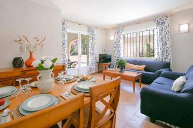 Villa Azafran by Villa Plus