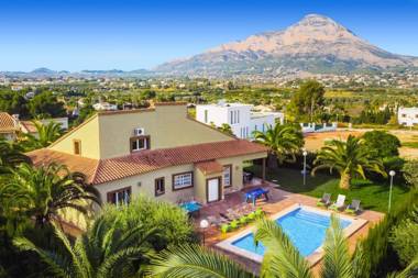 Villa Elefante by Villa Plus