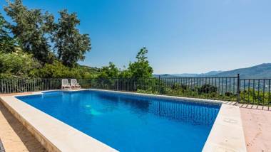 Casa Rufino Iznajar by Ruralidays