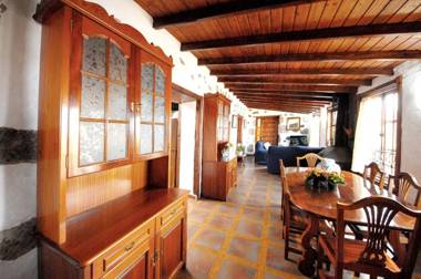 3 bedrooms house with sea view enclosed garden and wifi at Icod de los Vinos 5 km away from the beach