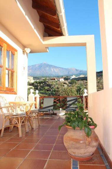 Direkt-am-Meer-finca-la-punta-Atlantico-mit-herrlicher-Terrasse