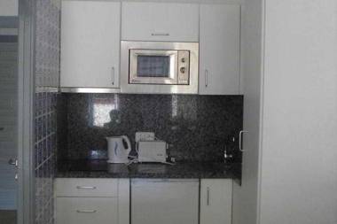 EL CORTIJO APARTMENTS