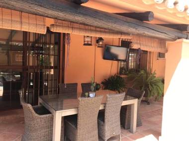 3 bedrooms villa with private pool and wifi at Hornachuelos