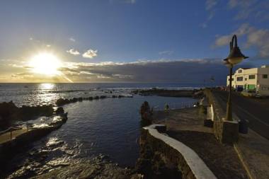 Apartamentos El Lago