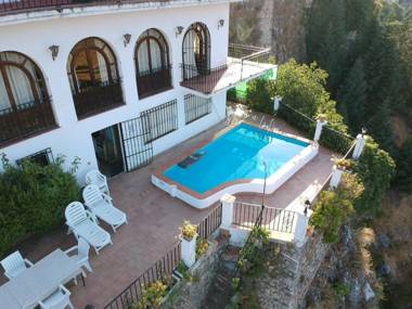 6 bedrooms chalet with private pool furnished terrace and wifi at Grazalema