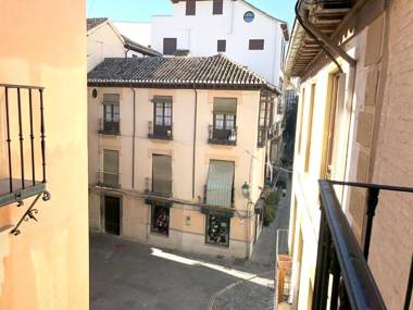 Hotel Mercader de Sedas