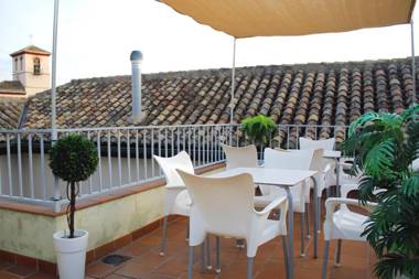 Laurel Suites Apartments