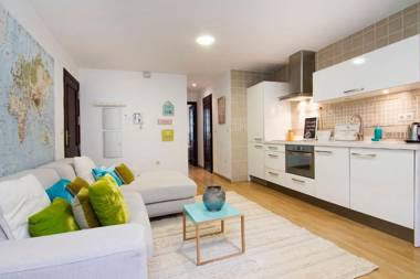 Chezmoihomes Alhambra