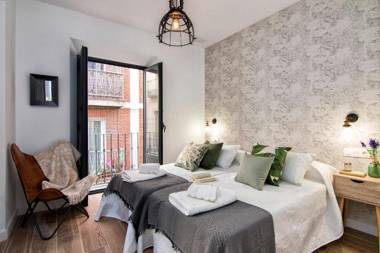 Chezmoihomes Central Ethnic style apartment