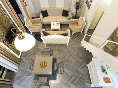 Chezmoihomes Magic Alhambra Retreat