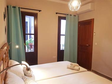 Apartamentos Alhambra Granada 3000