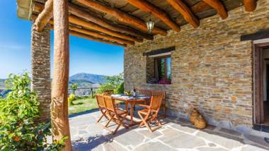 Cortijo Noguera La Taha - Pitres by Ruralidays