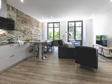 Bravissimo Rambla Eiffel Bridge 2