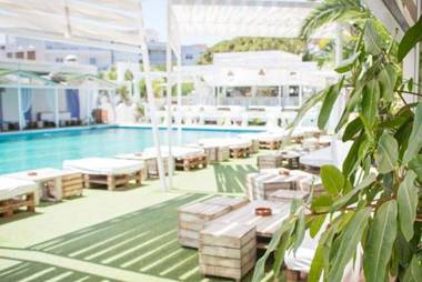 Apartamento junto a la playa by Hugo Beach