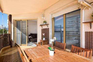 Doña Sofia Apartment by Rafleys