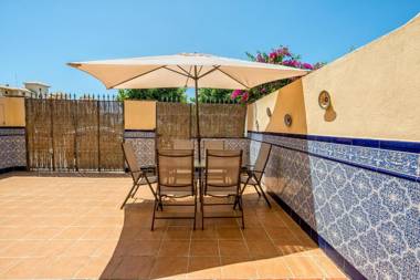 Beachfront Townhouse Beatriz by Rafleys