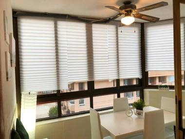 One bedroom appartement at Fuengirola 20 m away from the beach with sea view shared pool and terrace