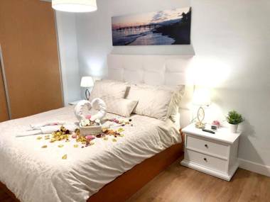 2 bedrooms house at Fuengirola 50 m away from the beach with furnished terrace and wifi