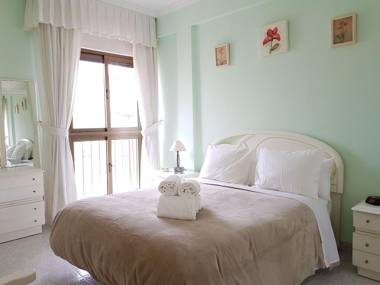 Tasteful Apartment in Fuengirola with Patio