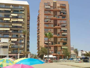 Tasteful Apartment in Fuengirola with Patio