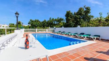 Villa Cañadu Nerja by Ruralidays