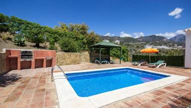 Cortijo Albaricoque Frigiliana by Ruralidays