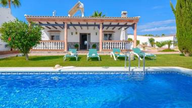 Villa Pastora Nerja by Ruralidays