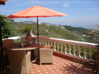 las palmeras stuning rural 3 bedroom property wiith perfectly maintained gardens  and private pool