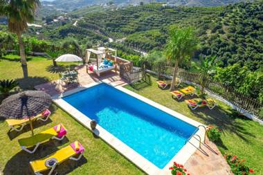 Villa Paraiso by Villa Plus