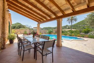 4 bedrooms villa with private pool enclosed garden and wifi at Felanitx
