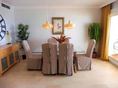 Apartments Bermuda Beach