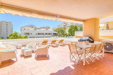 Modern Apartment with Amazing Terrace (PA 2-1)